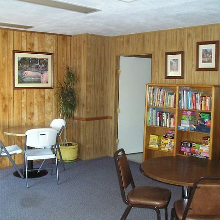 Nicolaus Lake Minden Camping Resort Cottage 2 מראה חיצוני תמונה