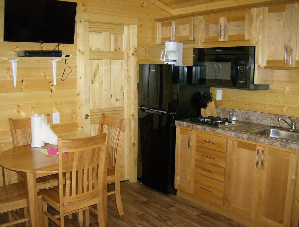 Nicolaus Lake Minden Camping Resort Cottage 2 מראה חיצוני תמונה