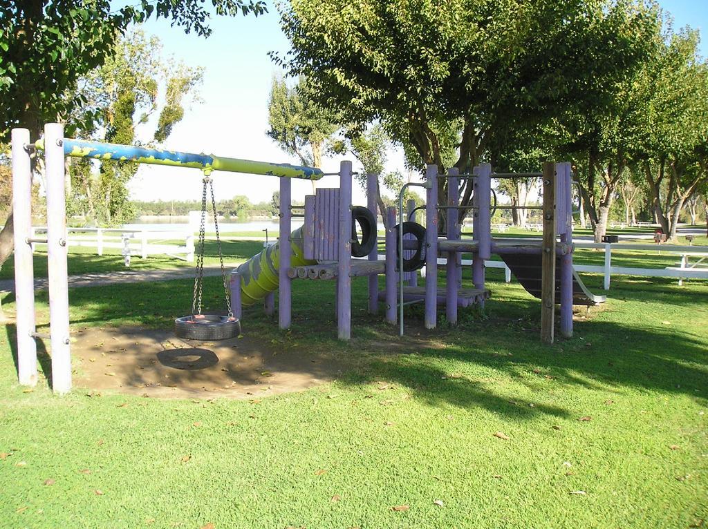 Nicolaus Lake Minden Camping Resort Cottage 2 מראה חיצוני תמונה